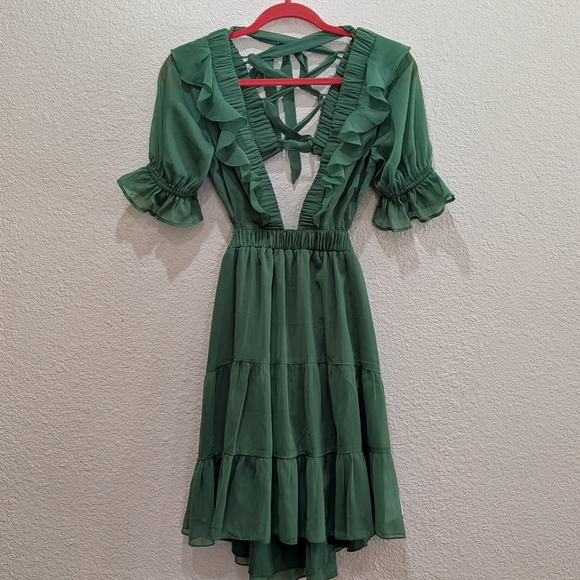NWT ASOS DESIGN Green Ruffle Cutout Mini Dress Open Back Size US 4 Tiered Skirt - Picture 4 of 13